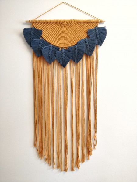 Makramee-Wandbehang Talia 80 cm mango-jeansblau